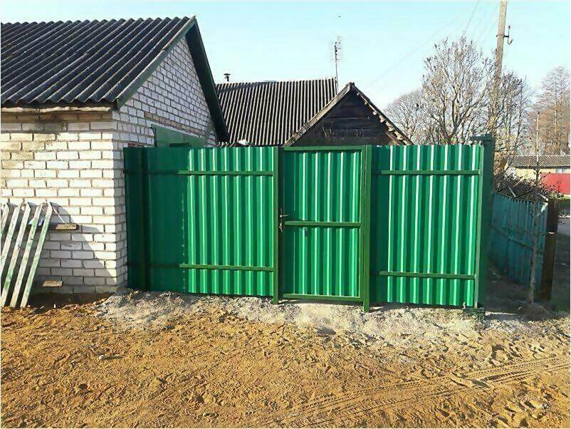 Забор, ворота, калитка из зеленого профлиста 150м фото 1 в Полевском