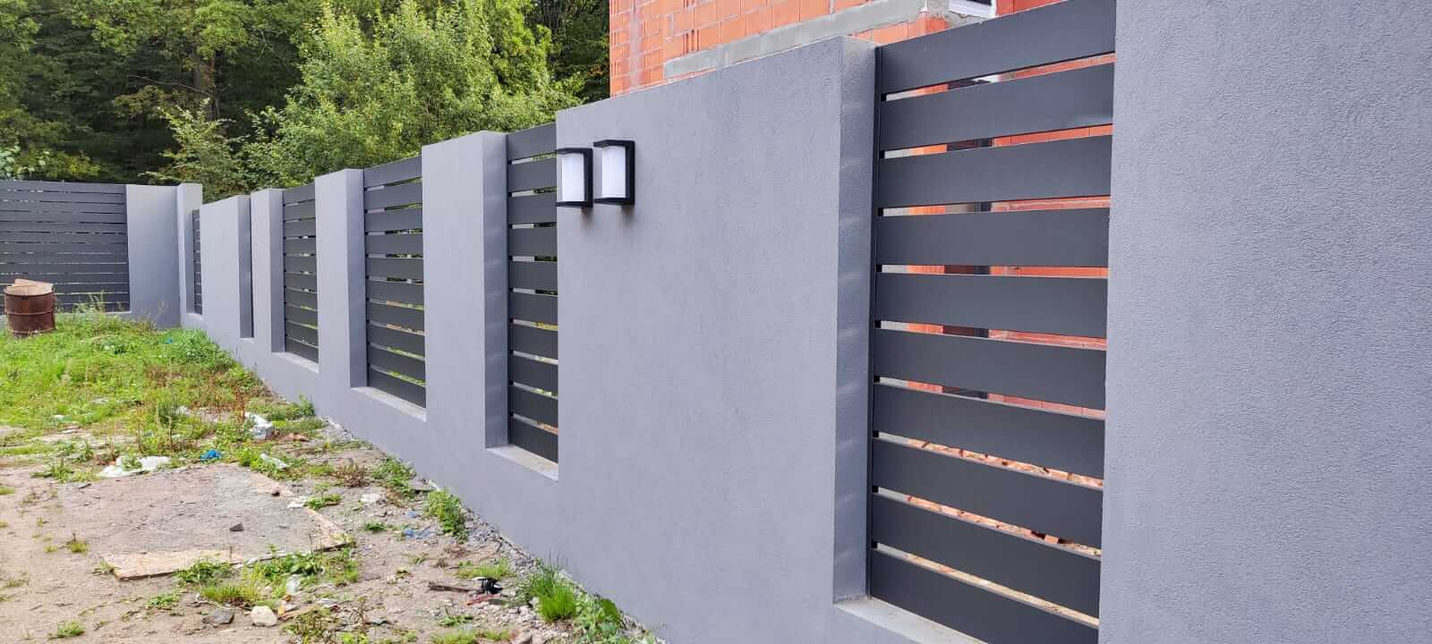 забор из металлопланкена RAL7024 Серый Графит МАТТЕ фото6 в Полевском
