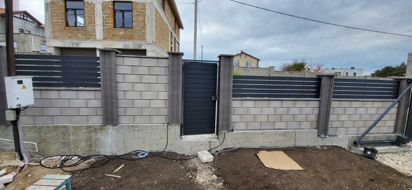 Забор-ранчо из металлопланкена 28м RAL7024 Серый Графит МАТТЕ фото 6 в Полевском