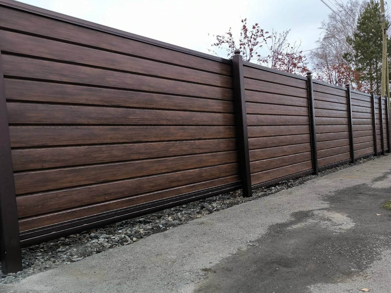 Забор из металлосайдинга Евро-Брус 46м Античное Дерево Принтек фото 5 в Полевском