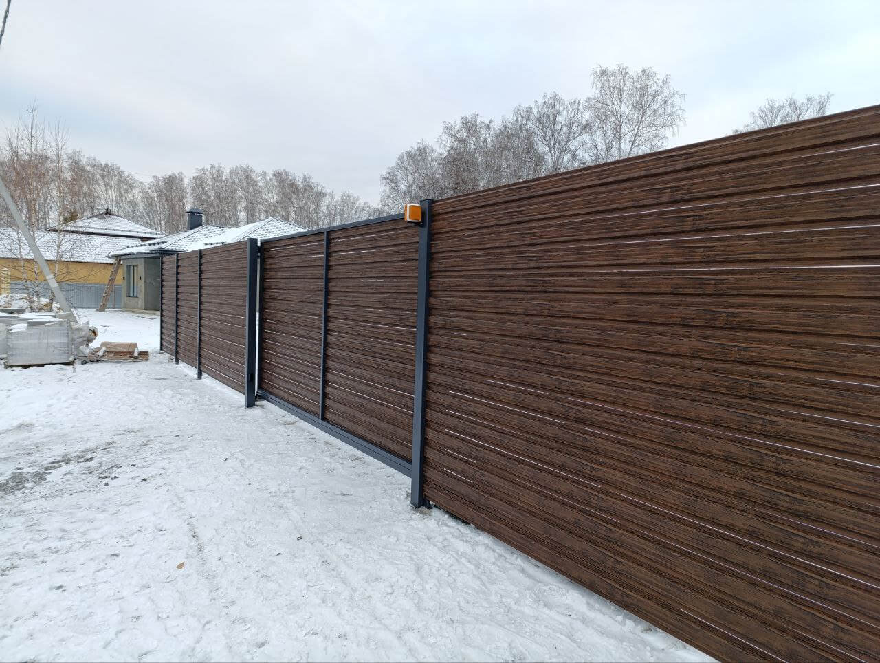 Забор-ранчо из евроштакетника 58м Темный Каштан 3D Принтек фото 1 в Полевском